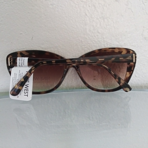 NWT NINE WEST CAT EYE SUNGLASSES WITH RHINESTONES - Picture 6 of 6